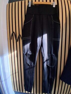 Maniere De Voir Black Contrast-Stitch Leggings